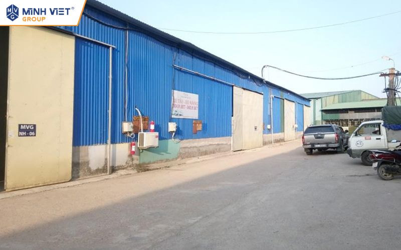 Đường vào và điều kiện phương tiện ra vào kho xưởng